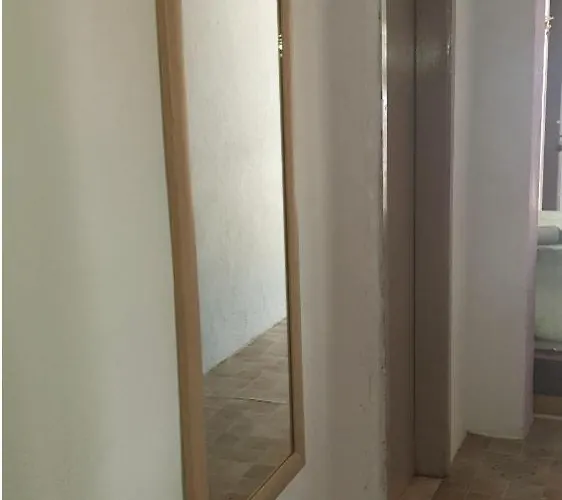 Robinzon Irena, By The Apartmán Gdinj